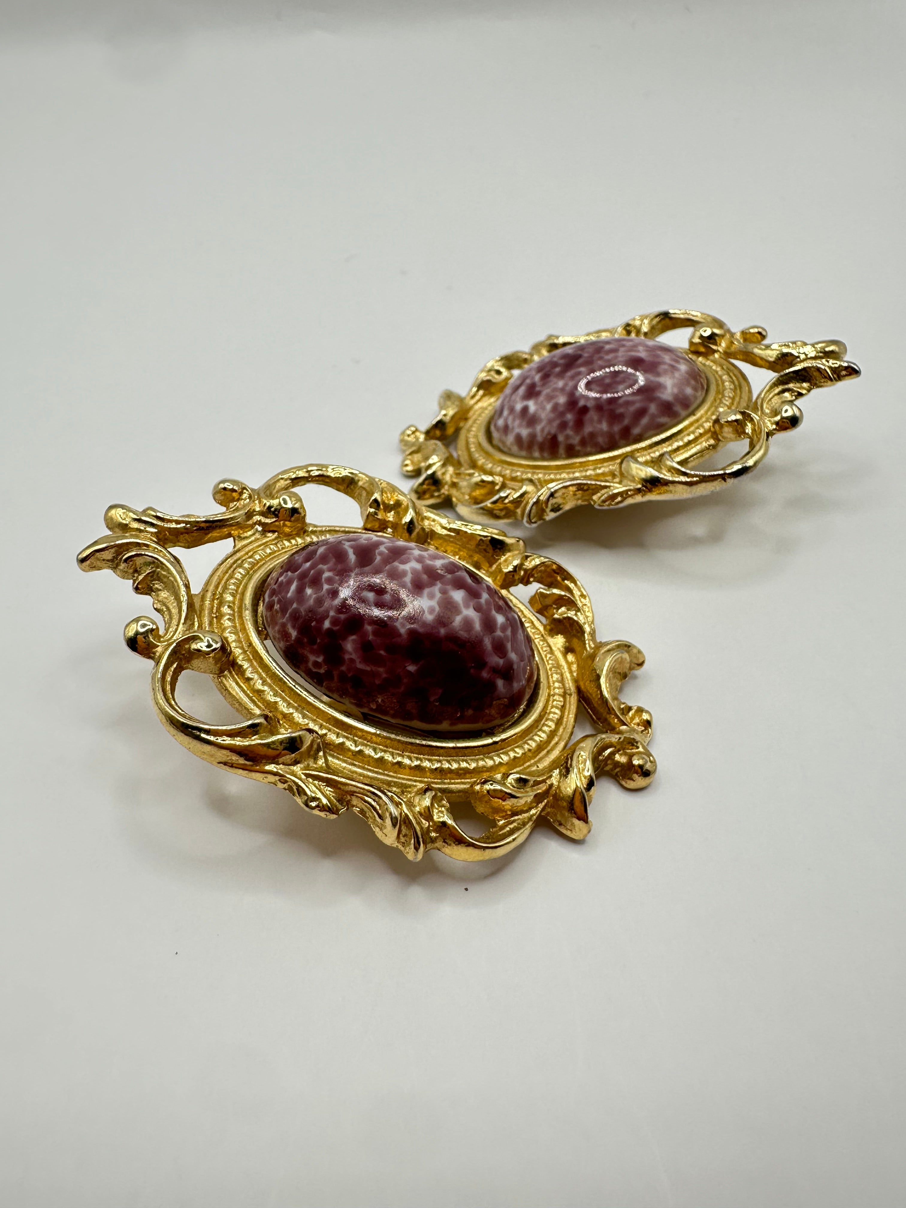 ORECCHINI GIANNI DE LIGUORO STILE BAROCCO CON CABOCHON VIOLA - ANNI ’80