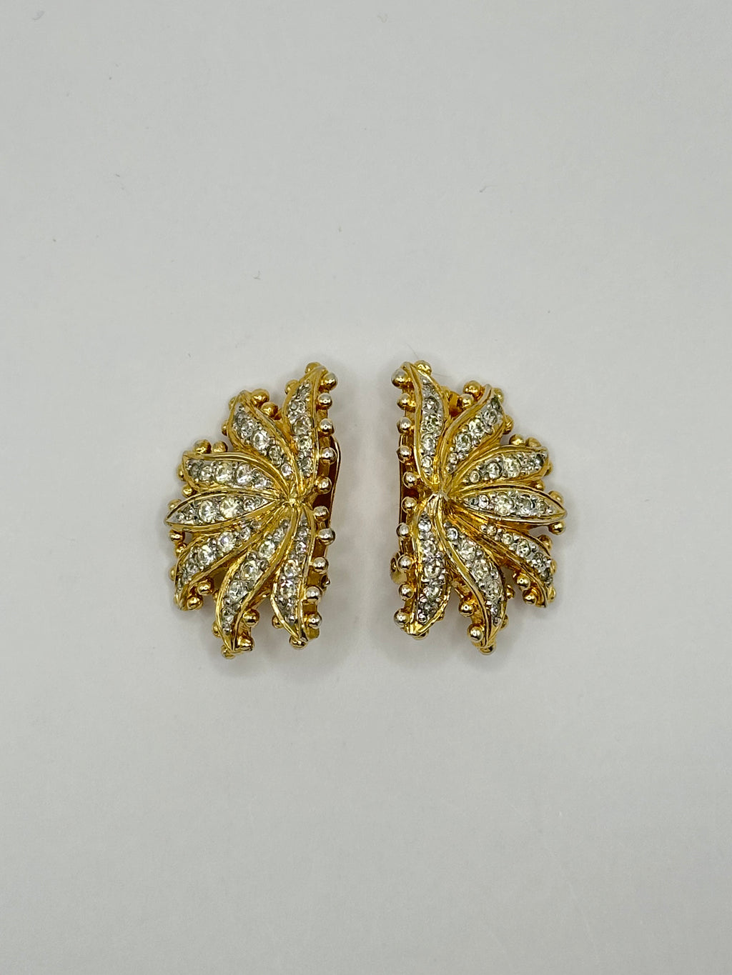 ORECCHINI VALENTINO GARAVANI A VENTAGLIO CON STRASS – ANNI ’80